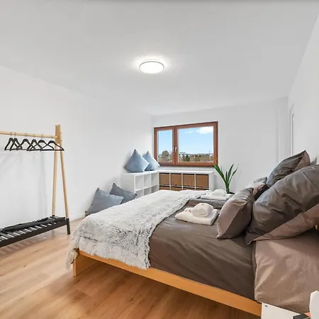 Neu: Stylische Suite Mit Ausblick Sindelfingen Extérieur photo