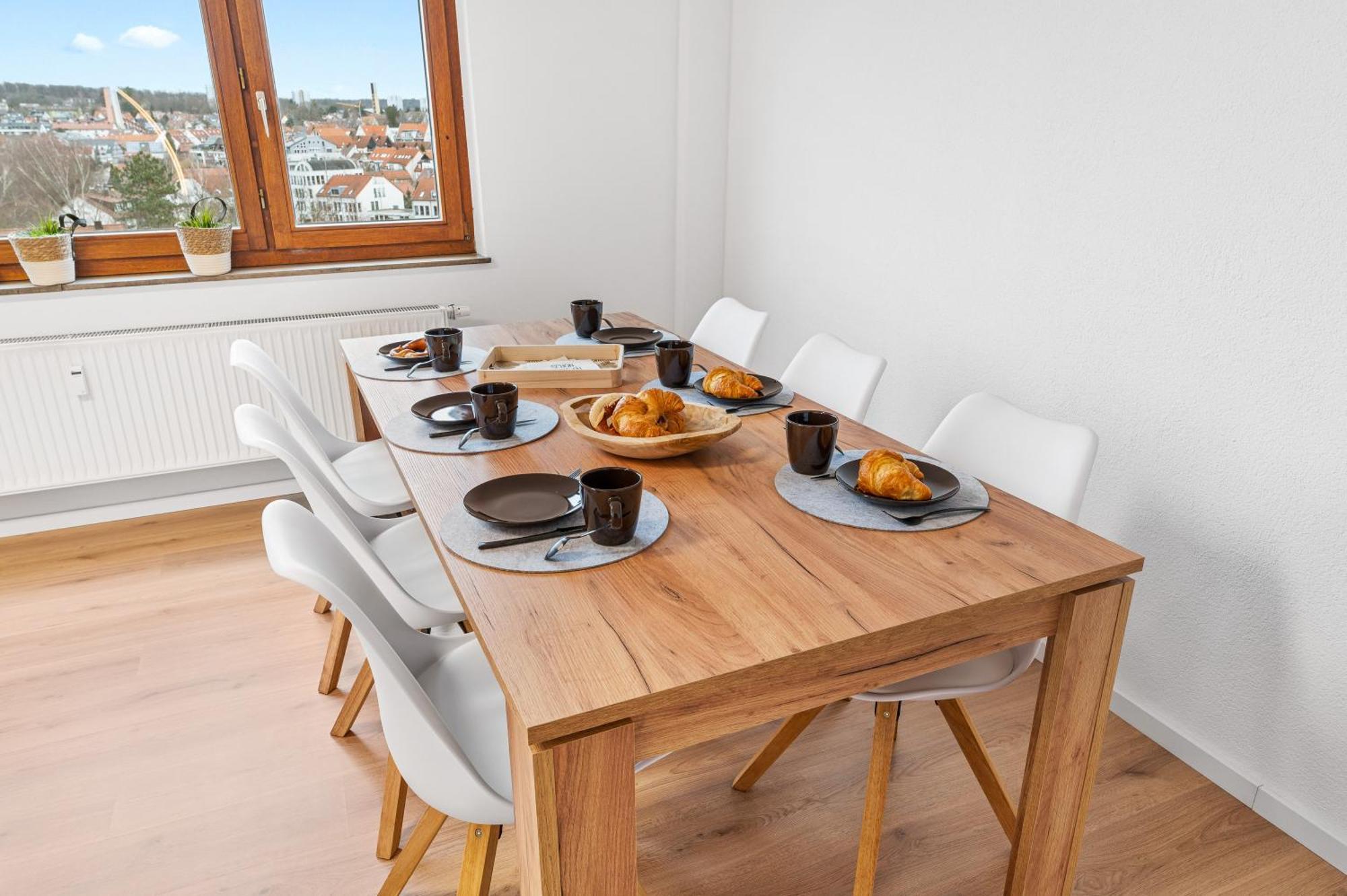 Neu: Stylische Mit Ausblick Apartment